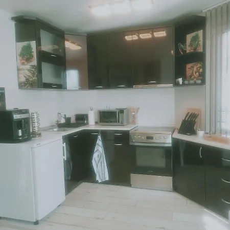 Апартаменты Saint Nicholas Lovely 2 Bedroom With Sunny Garden