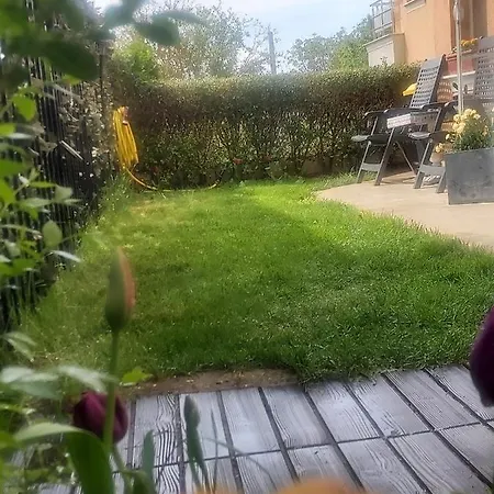 Апартаменты Saint Nicholas Lovely 2 Bedroom With Sunny Garden