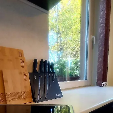 Saint Nicholas Lovely 2 Bedroom With Sunny Garden Апартаменты *